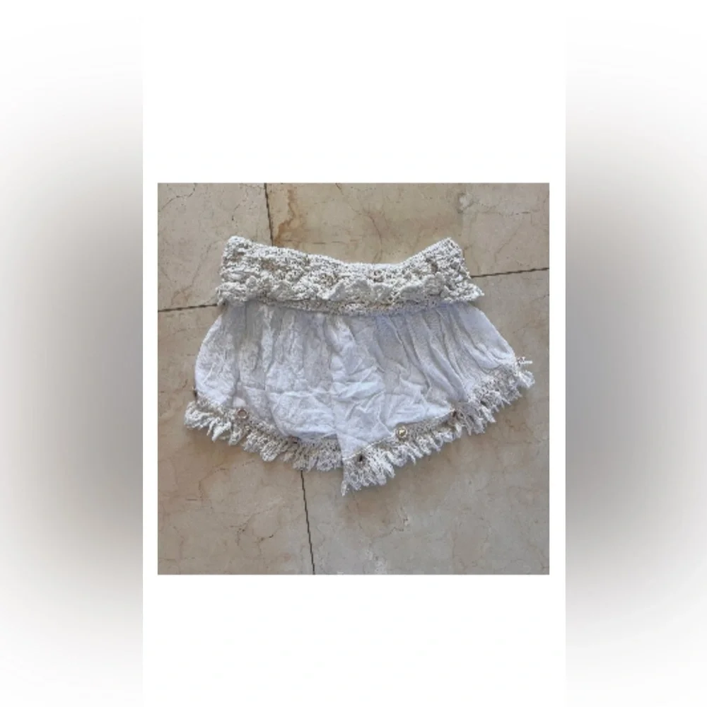 Ocean drive shorts and shirt set- off the shoulders top small - Picture 3 of 7